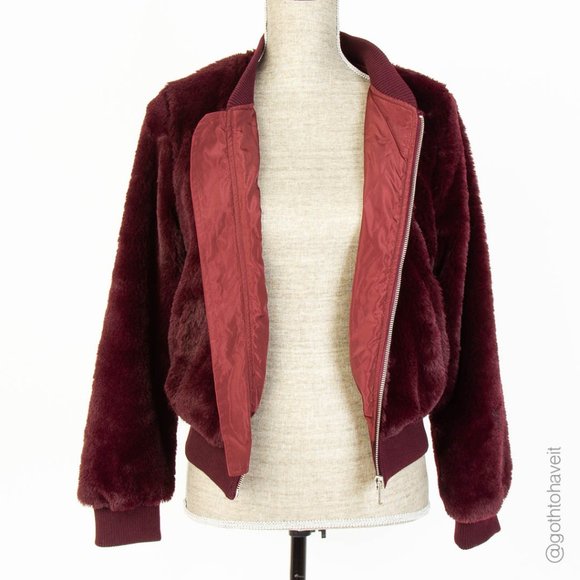 Love Tree Faux Fur Burgundy Bomber Jacket - Picture 4 of 6